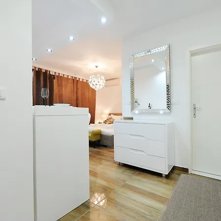 Apartment Primera Luxury